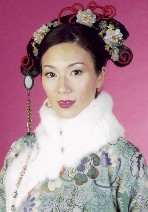 Ân oán 2 mỹ nhân Thâm Cung Nội Chiến: tình thù căng thẳng từ phim tới đời thực-12