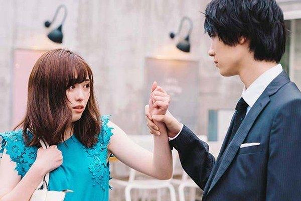 Phấn khởi mang nôi em bé về, tôi rụng rời nhìn cảnh tượng trong nhà và lá thư trên bàn-3