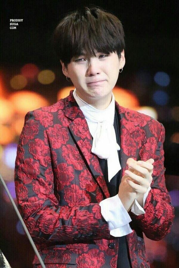 RM và Suga từng muốn bỏ debut, BTS suýt mất đi những tài năng hiếm có-1