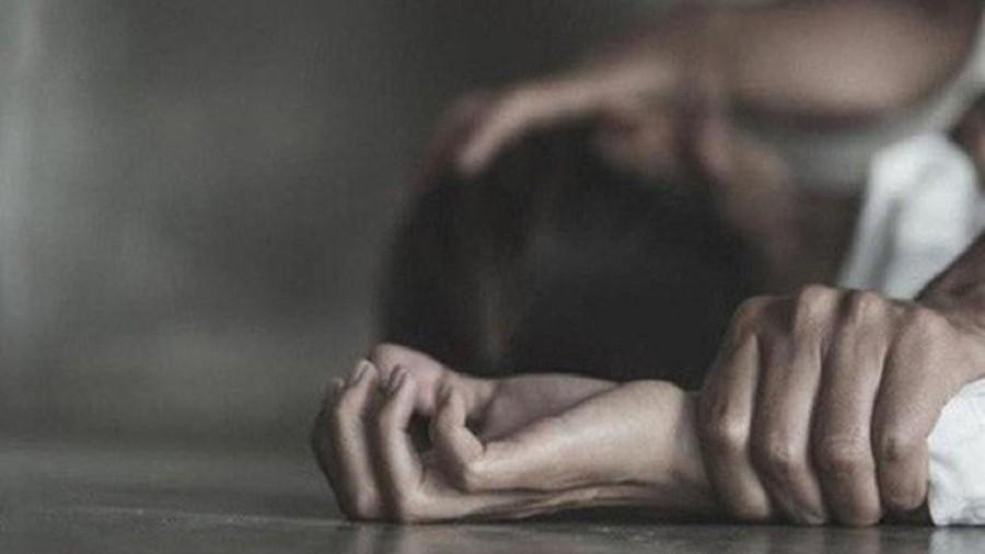 Nghiện phim đồi trụy, yêu râu xanh 15 tuổi chặn xe hiếp dâm thiếu nữ đi đường-1