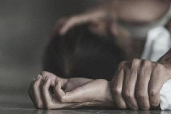 Khởi tố 4 kẻ biến thái, chuốc say thiếu nữ 15 tuổi rồi thay nhau hãm hiếp-2