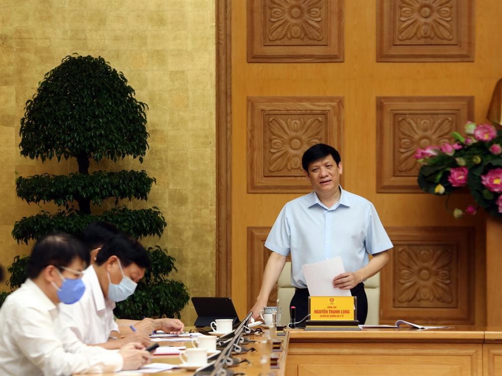 Phó thủ tướng: Ít nhất 1 năm nữa vaccine mới có thể đến với mọi người-1