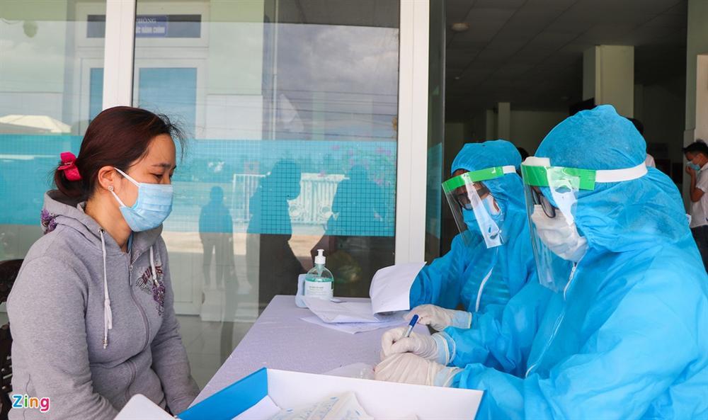 Phó thủ tướng: Ít nhất 1 năm nữa vaccine mới có thể đến với mọi người-2