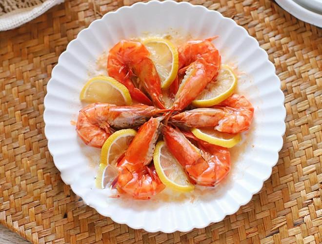 Hấp tôm không cần cho gừng hay rượu, thêm một loại quả sẵn có vào mùi tanh chẳng còn-5