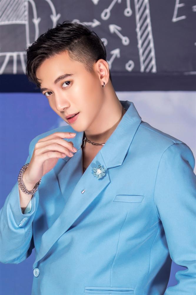 Rap tưng bừng trong MV Phiếu Bé Ngoan, Lan Ngọc được S.T Sơn Thạch tặng quà khủng-1