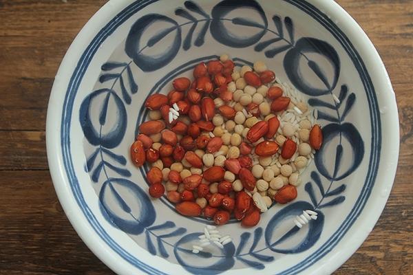 Muốn da căng mịn ẩm mượt thì các mẹ không thể bỏ qua món sữa ngũ cốc ăn sáng thơm ngon mà làm lại rất nhanh-2