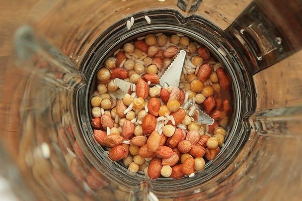 Muốn da căng mịn ẩm mượt thì các mẹ không thể bỏ qua món sữa ngũ cốc ăn sáng thơm ngon mà làm lại rất nhanh-3