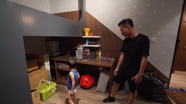 Độ Mixi khoe dinh thự 7 tầng chất phát ngất, livestream 242k người xem cùng lúc-9