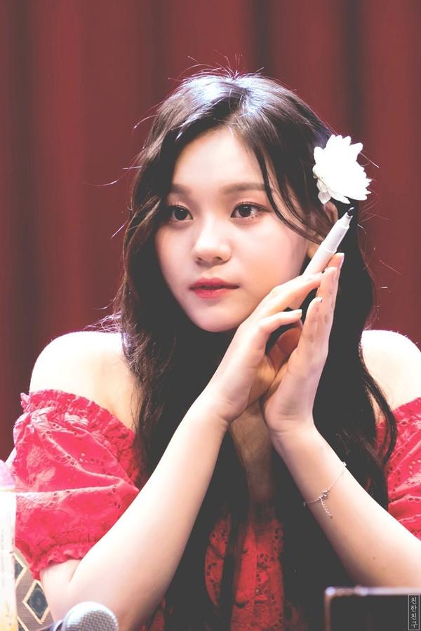 Ra mắt rồi vẫn phải vật lộn vì nhan sắc: Nỗi khổ chỉ có ở idol K-Pop-6