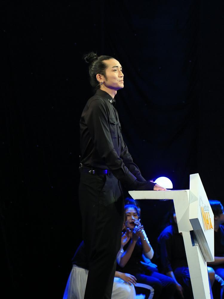 BB Trần lỡ miệng tiết lộ sửa mũi trên sóng truyền hình-3