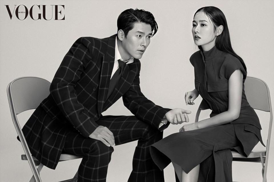 Hyun Bin - Son Ye Jin diện đồ ton-sur-ton tình bể bình-2