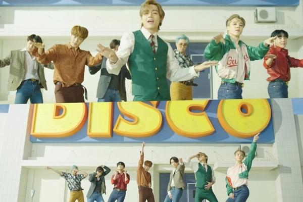 Hot tin K-pop 20/8: BTS thiết lập kỷ lục mới chỉ bằng teaser DYNAMITE-2