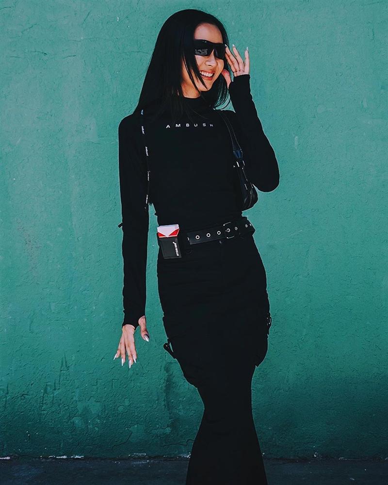 Mốt làm nail Dracula rợn người vì sao được hàng loạt celeb Việt mê mẩn?-1