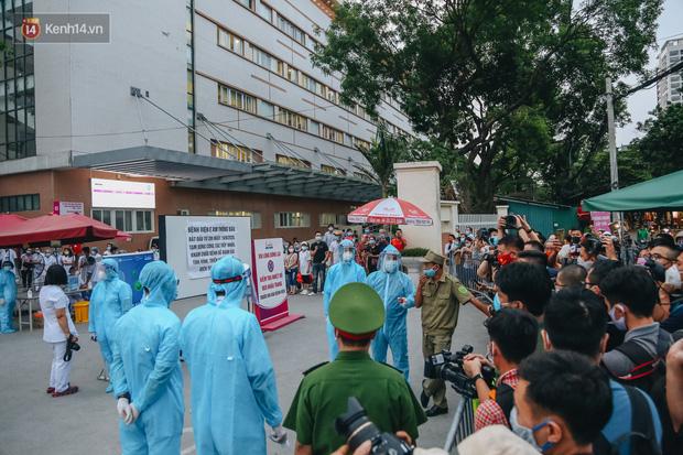 Bệnh viện E dỡ phong tỏa, hoạt động bình thường trở lại khi Bộ Y tế rút bệnh nhân 994 khỏi danh sách nhiễm Covid-19-5