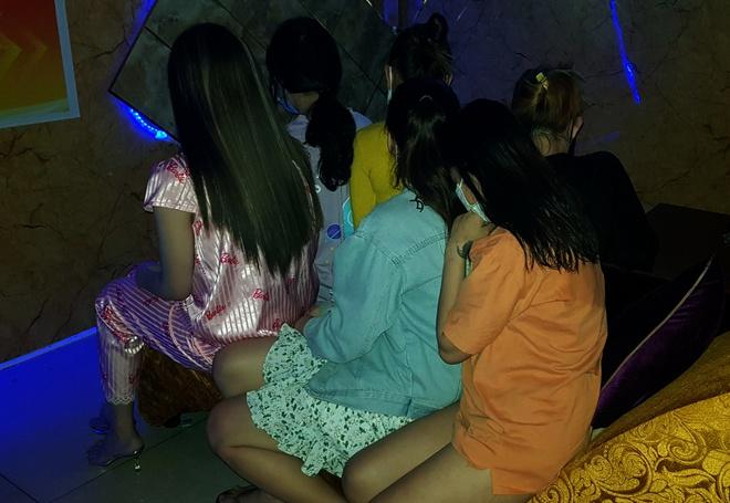 Đột kích tiệm massage Điêu Thuyền ở TP. HCM-1