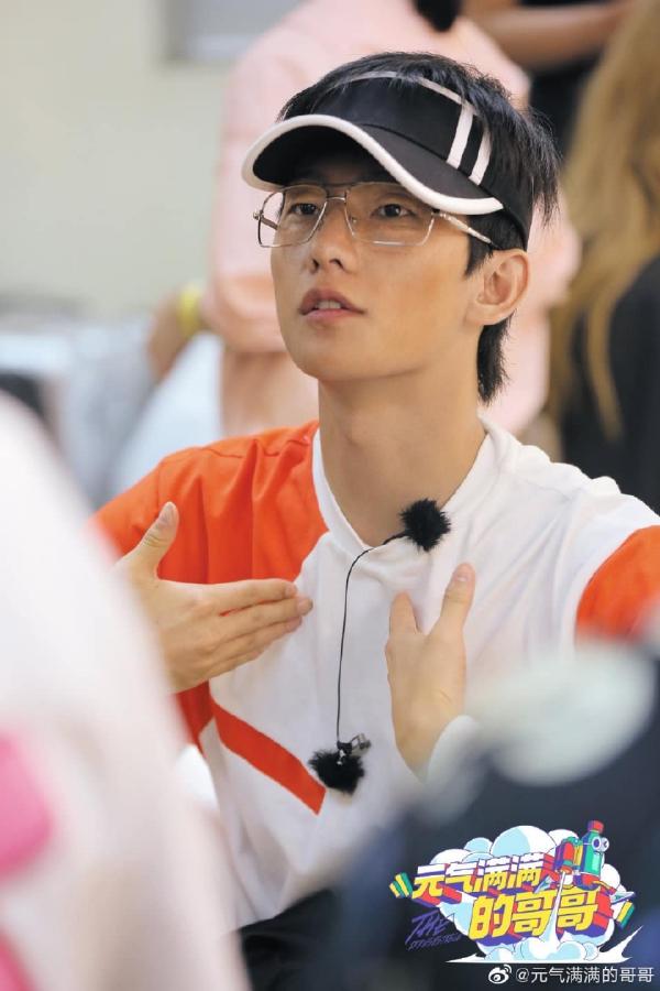 Sốc với hình ảnh mới nhất của Dương Dương trong show truyền hình-4