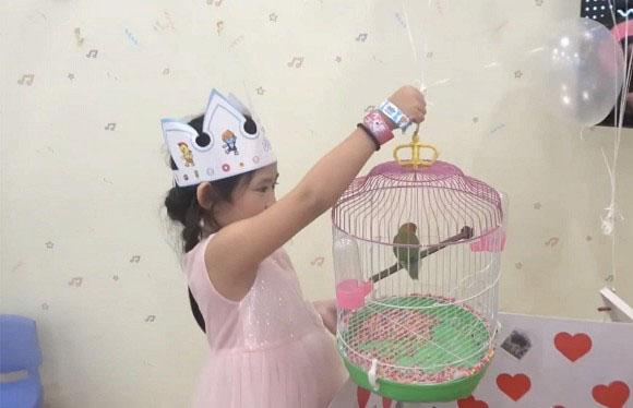 Con gái Mai Phương tròn 7 tuổi, bảo mẫu thay cố diễn viên thực hiện một lời hứa-5