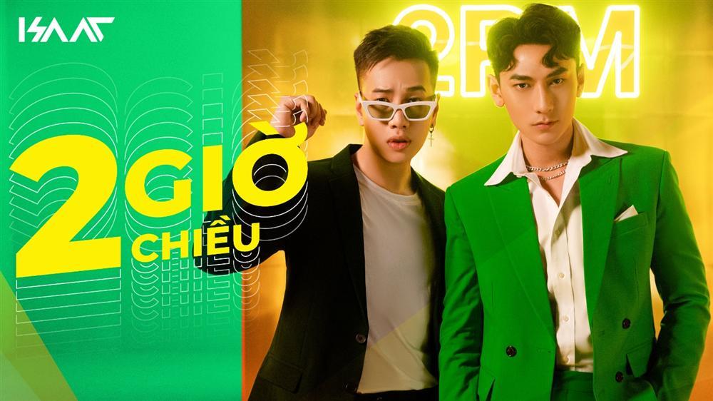 ‘Hoa mắt’ với 5 anh chàng Isaac trong MV mới-1