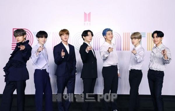 BTS rực rỡ với DYNAMITE và sự tê liệt của 7 chàng trai khi quyết định hát tiếng Anh-2