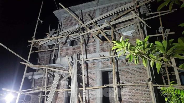 Thái Bình: Sập mái nhà đang thi công, 2 người tử vong, 2 người thương nặng-1