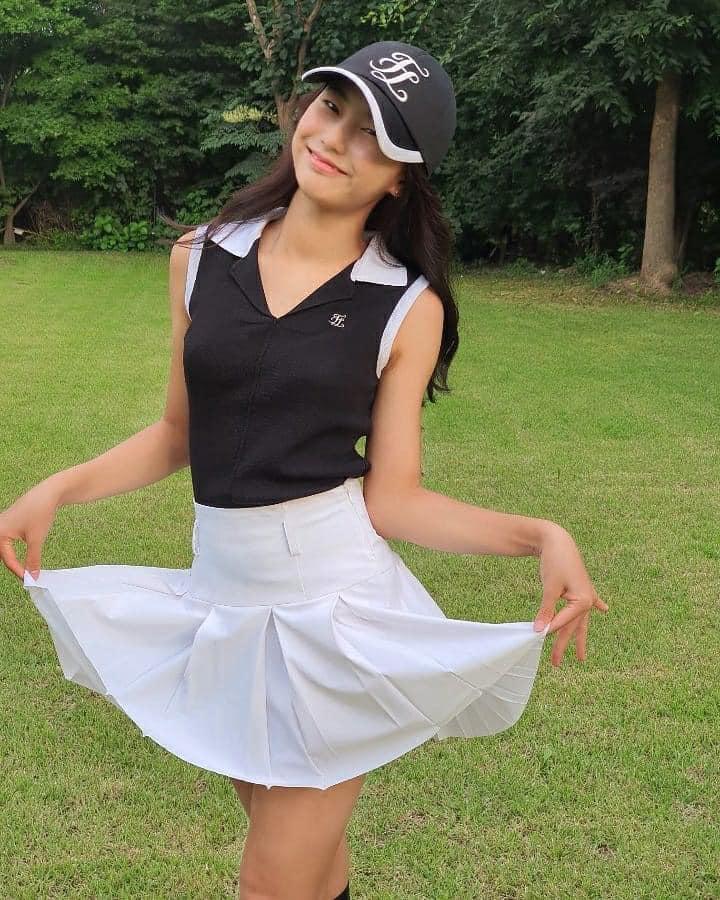 Sao nhí Bố ơi mình đi đâu thế xinh đẹp ngỡ ngàng ở tuổi 14-7