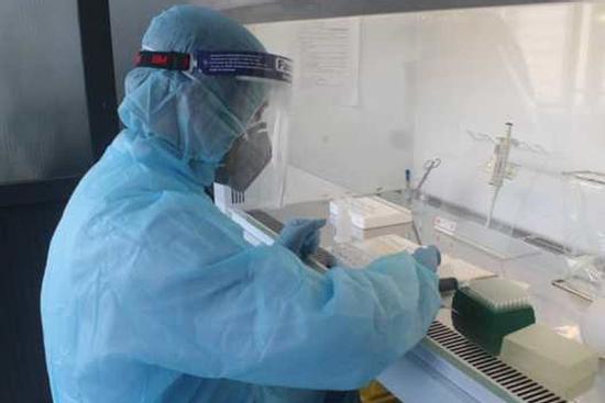 Bệnh nhân Nghệ An bị sốt cao khi vừa khỏi COVID-19 đã có kết quả âm tính