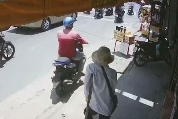 Cướp hơn 200 triệu đồng tại phòng công chứng ở Đồng Nai-3