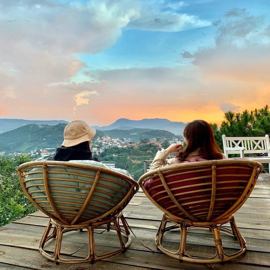 Trốn nắng và chill sương sương tại quán cà phê không cánh cửa lạ mà hay ở Đà Lạt-9