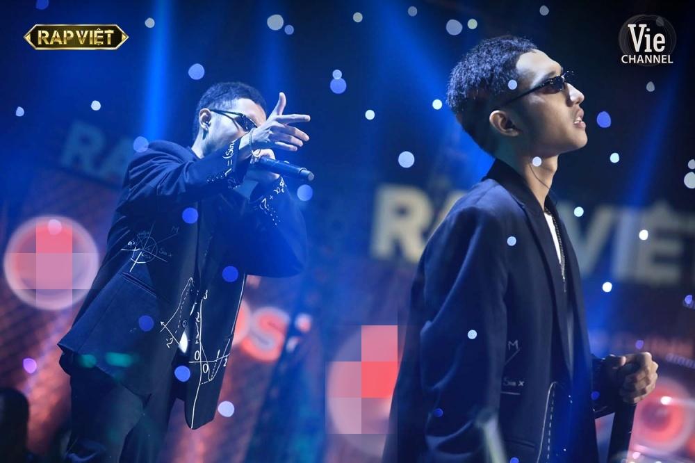 Mải ăn mừng chiến thắng, Wowy mất thí sinh vì Karik tung nón vàng phút chót-2