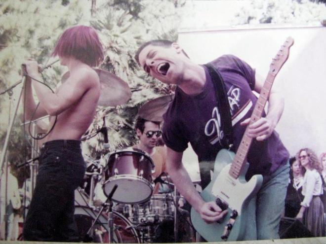Cựu thành viên nhóm Red Hot Chili Peppers qua đời-2