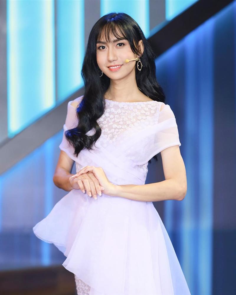 Rò rỉ chân dung bạn trai người Nga khiến Lynk Lee lần đầu ăn trái cấm ở tuổi 30?-1