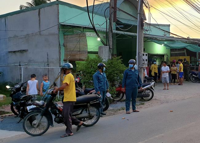 Thương tâm bé gái 12 tuổi chết trong tư thế treo cổ, nghi tự tử vì giận cha mẹ la mắng chơi điện thoại-1