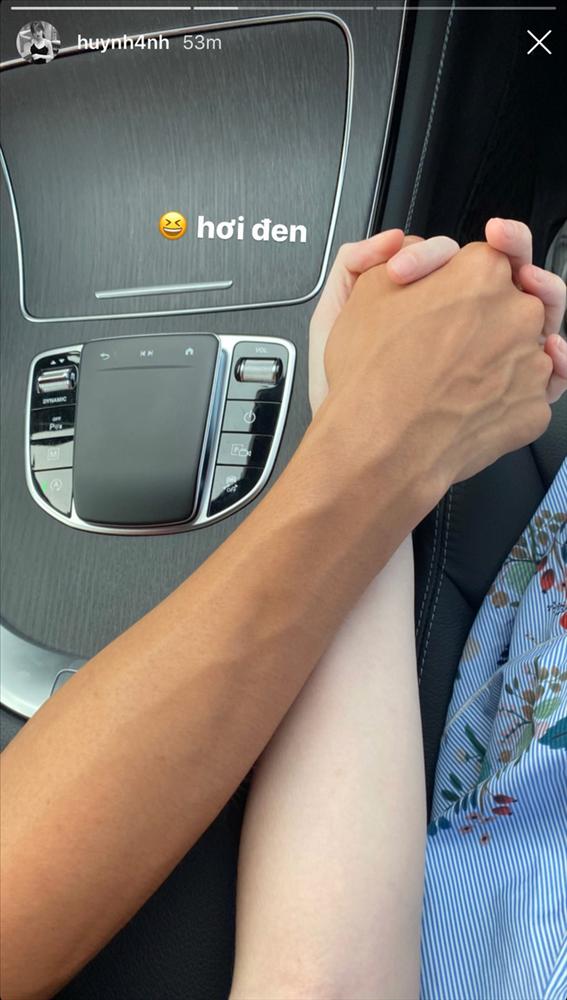 Quang Hải đưa Huỳnh Anh đi chơi trên xe Mẹc, tình tứ nhất dạo này là cặp đôi chứ chẳng phải ai khác-3