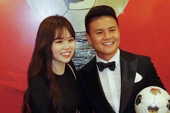 Bạn gái Quang Hải công khai muốn làm đám cưới, lần đầu nói rõ tin đồn mang bầu