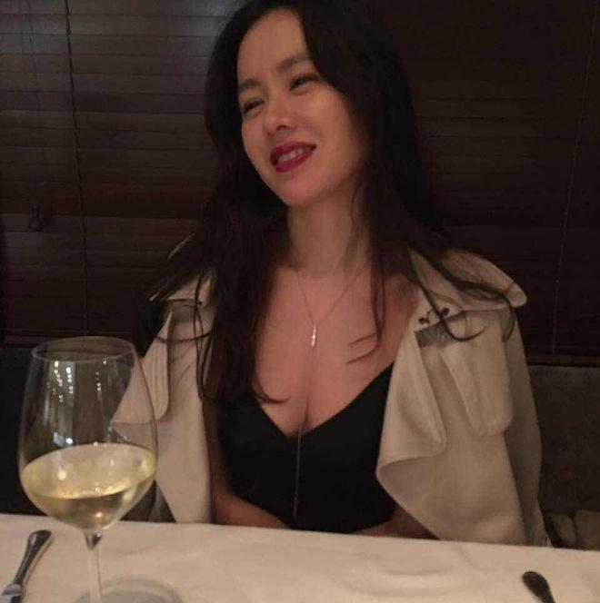 Chị đẹp Son Ye Jin và những lần khoe đường cong đốt mắt-7