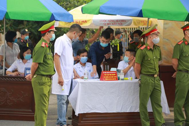 Xét xử vợ chồng Đường Nhuệ tội hành hung phụ xe khách tại nhà riêng-7