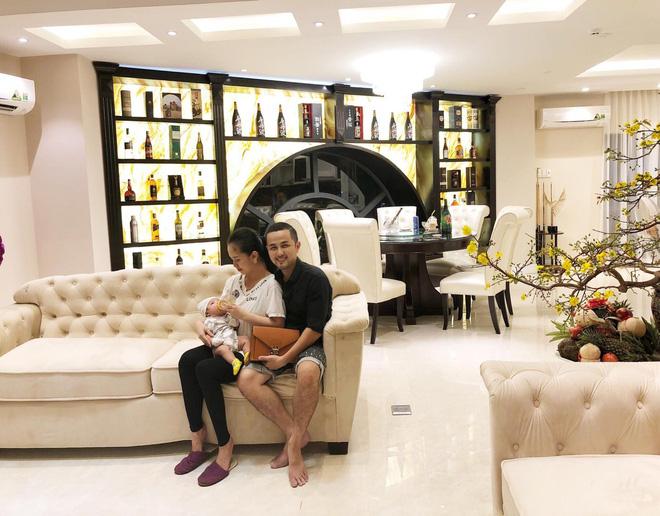 Tò mò cuộc sống tình cũ, nổi đình đám Sài thành một thời của Karik-8