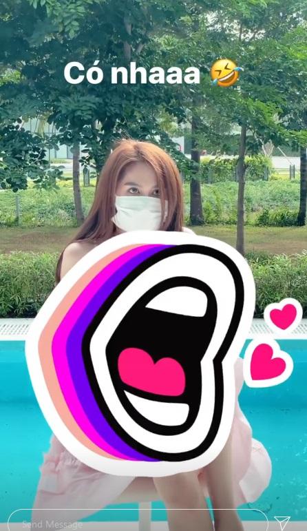 Đam mê quay TikTok, Ngọc Trinh lộ nội y trước ống kính-1