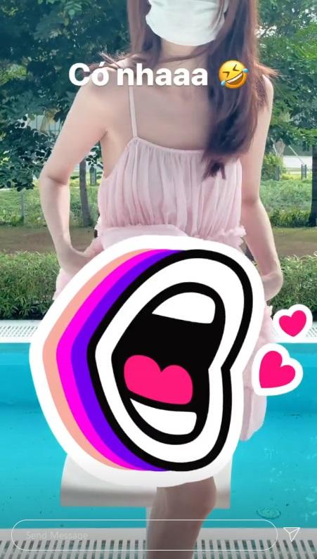 Đam mê quay TikTok, Ngọc Trinh lộ nội y trước ống kính-4