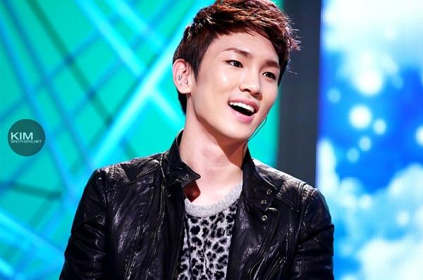 Câu lạc bộ đội lốt fanboy, fangirl may mắn nhất hệ mặt trời là đây!-10