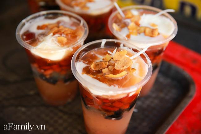 Hí hửng mua 19 cốc sữa chua đậu đỏ ăn ngày Thất tịch, cô gái trẻ vội tố cửa hàng bán nhầm đậu đen nhưng sự thật lại không ngờ-1