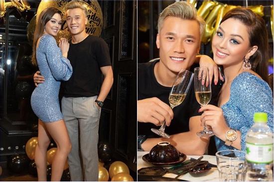 Loạt ảnh 'tình bể bình' nét căng của Bùi Tiến Dũng và bạn gái ngoại quốc