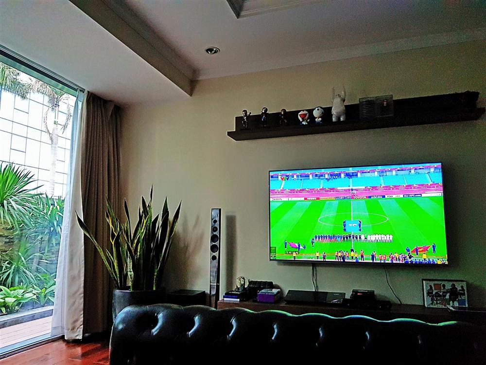 Hé lộ phòng khách sang chảnh trong căn hộ 70 tỷ của Nathan Lee-3