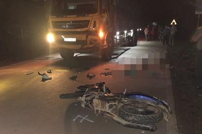 Hai thanh niên Sơn La tử vong sau cú va chạm kinh hoàng với xe tải-1