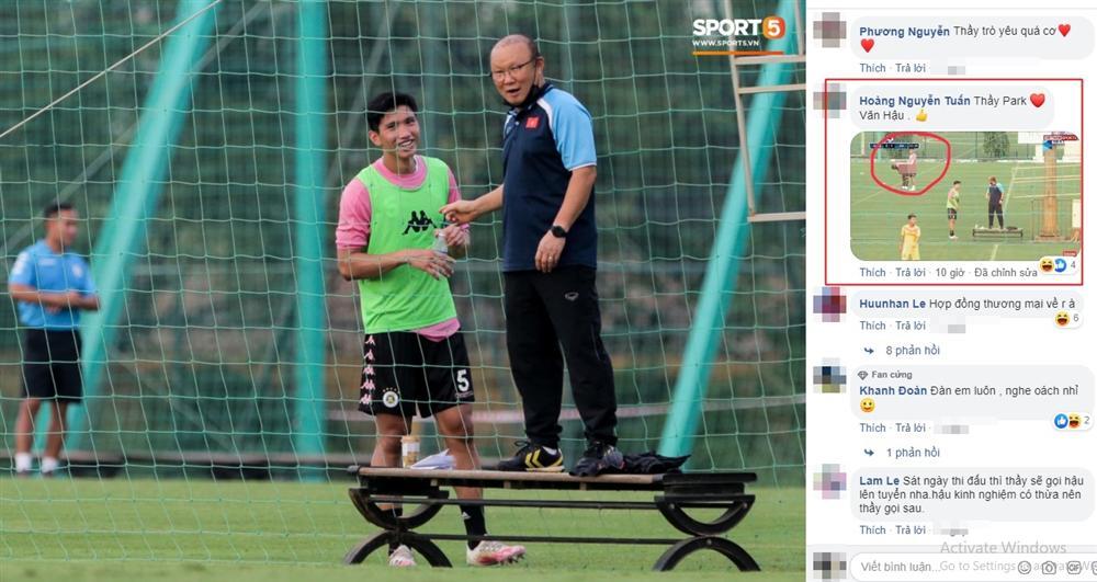 Góc chụp quá căng khiến 2 cầu thủ Hà Nội FC bị lầm tưởng đang đóng phim người lớn-1