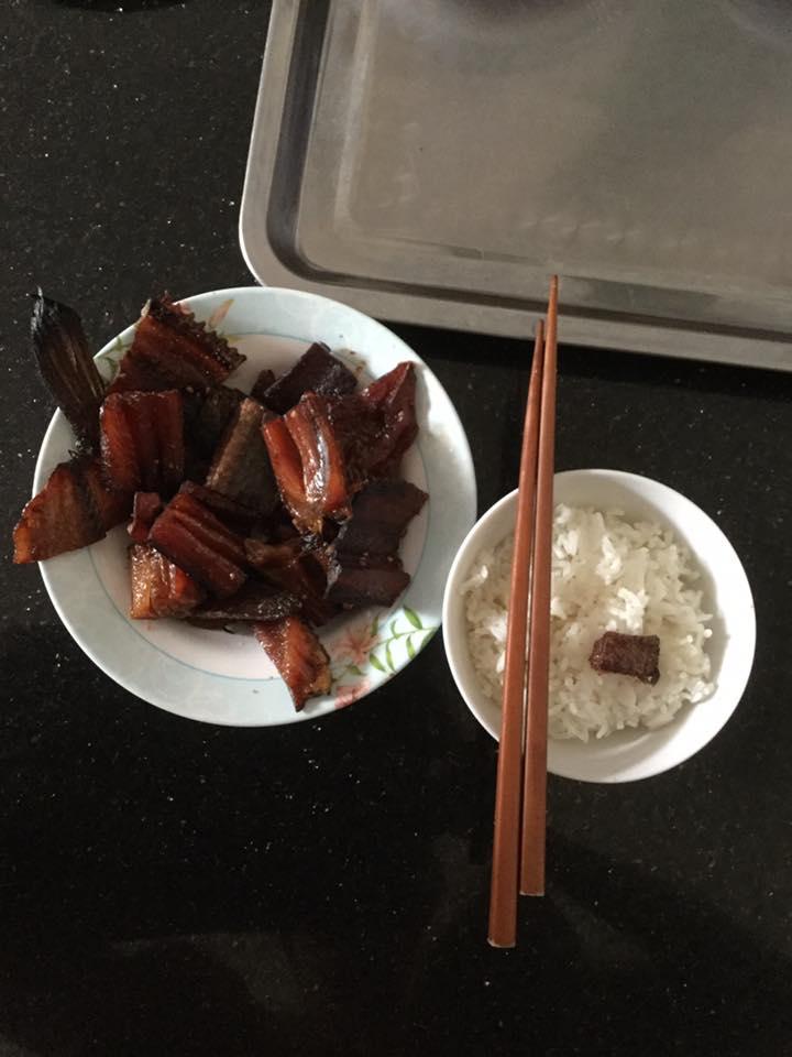 Danh hài Hoài Linh bị nhắc nhở khi khoe bữa cơm con nhà nghèo-5