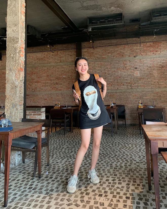 Vừa bỏ follow người yêu Quang Hải, hotgirl Thảo Uyên lên mặt dạy dỗ kẻ sống giả tạo-1