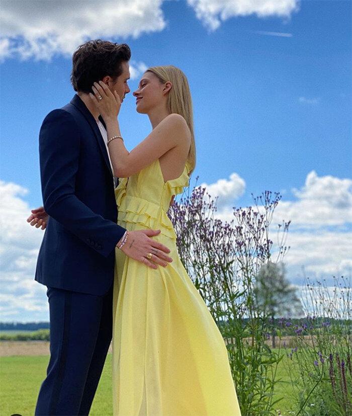 Vợ sắp cưới của Brooklyn Beckham khen nức nở em chồng tương lai Harper Seven-2