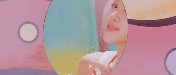 BLACKPINK tung MV teaser nhưng sao thực tế lại lạc quẻ với poster quá!-6