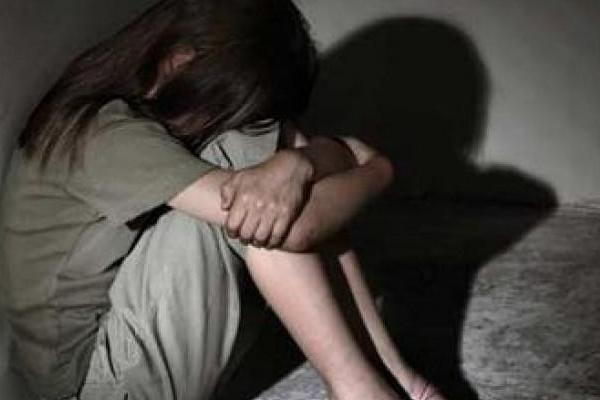 Yêu râu xanh vô nhân tính nhiều lần cưỡng hiếp 2 cháu bé thiểu năng-2